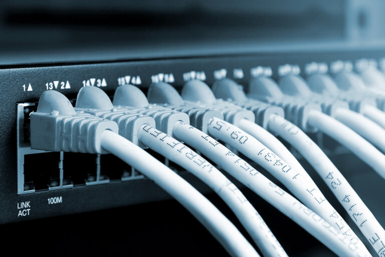 switch ethernet